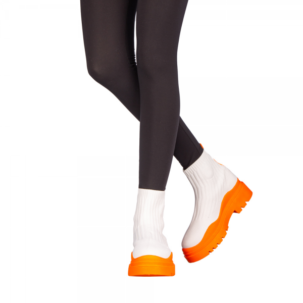 Γυναικεία αθλητικά παπούτσια Triza λευκά με πορτοκαλί, 3 - Kalapod.gr